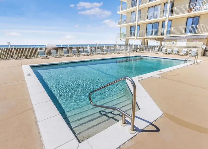 Gulf Village 214- Close To The Hangout Beachfront Holiday home